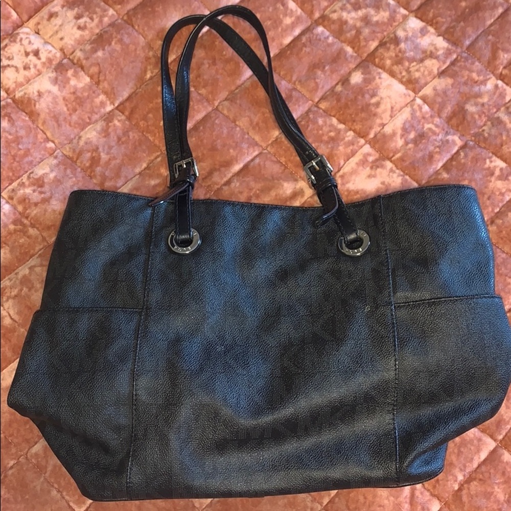 Authentic Michael Kors Handbag - image 2